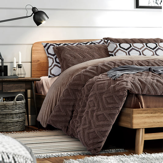 Modern Brown 7-Piece Bedding Set with Textured Fabric and Geometric Pillows
