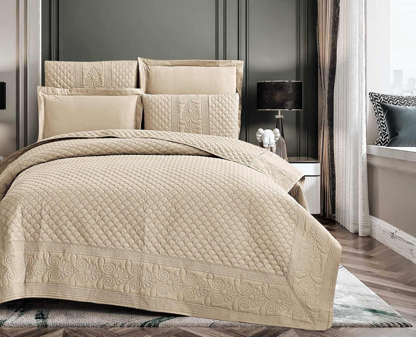 Soft Microfiber Quilted Bedspread Set in Light Gray | Lightweight All-Season Bedding with 1 Bedspread, 2 Pillowcases & 2 Shams | Elegant Textured Design for Cozy Family Bedrooms | Twin–Cal King Sizes