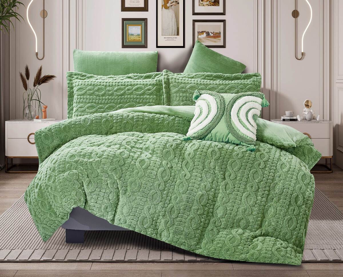 Emerald Green Quilted Flannel Comforter Set - My Store