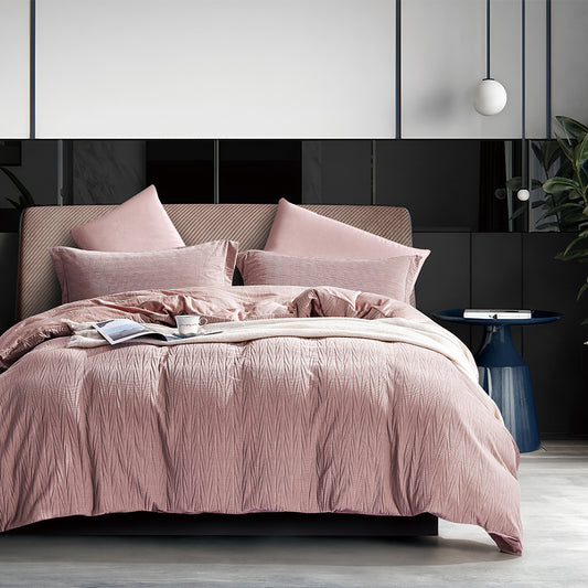 Elegantes rosafarbenes 7-teiliges Bettwäscheset mit Kissenbezügen und Kissen, perfekte Schlafzimmerdekoration für Komfort