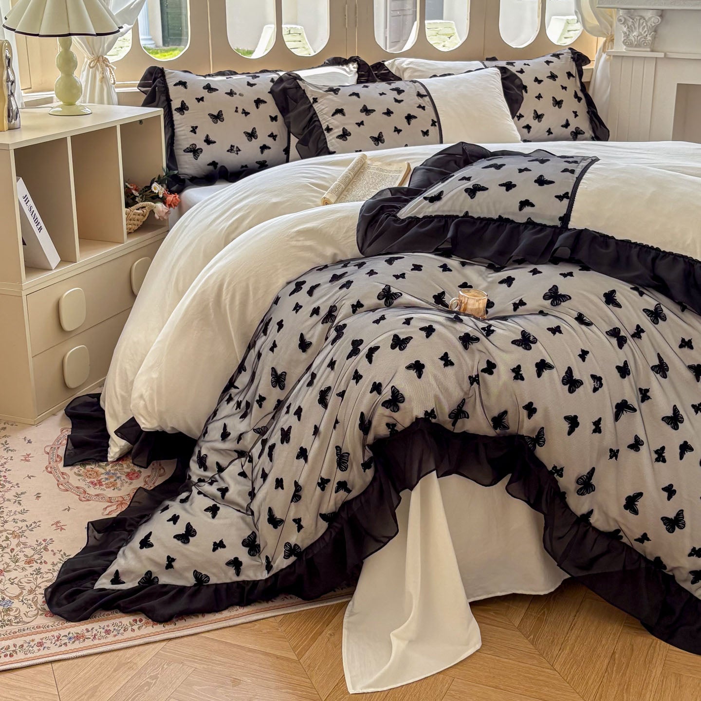 Beige Black Butterfly Duvet Cover Set Queen, 100% Polyester Sheer Ruffle Bedding for All Seasons, Factory OEM ODM Custom Size & Logo, Butterfly Pattern Comforter Cover