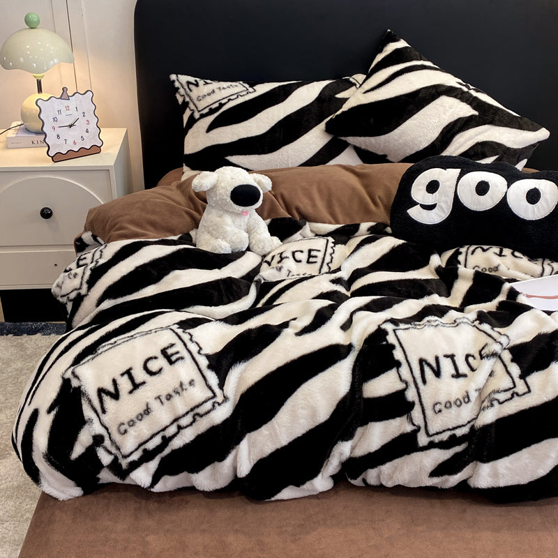 Monochrome Zebra Plush Comforter Cover Set Twin/Full, 100% Polyester Fleece Bedding with “NICE” Patch, Brown Reverse, OEM ODM Factory Custom Graphic Bed Set